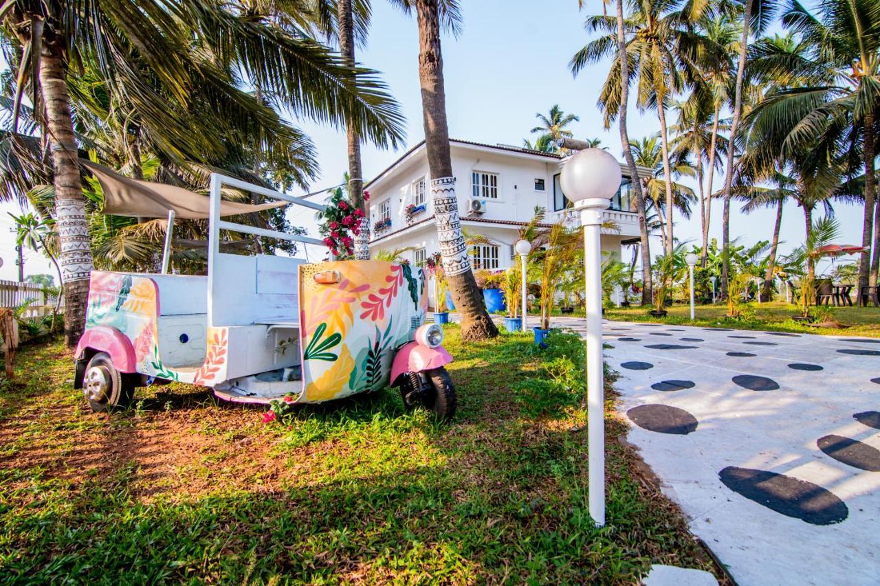 White House In Goa, Truly Amazing Experience Bed & Breakfast Saligao Dış mekan fotoğraf