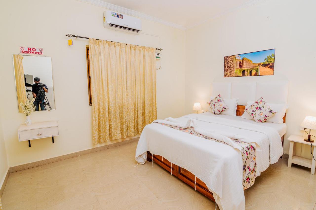 White House In Goa, Truly Amazing Experience Bed & Breakfast Saligao Dış mekan fotoğraf