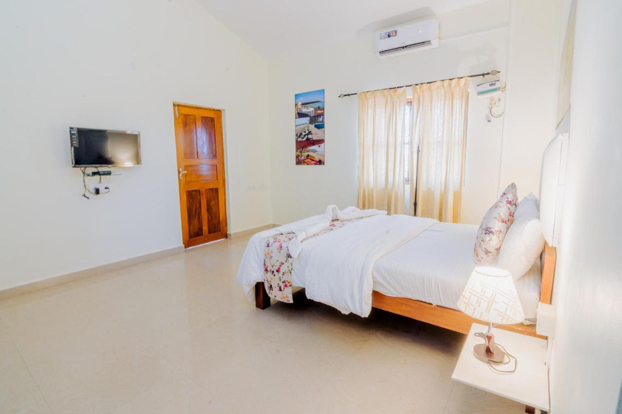White House In Goa, Truly Amazing Experience Bed & Breakfast Saligao Dış mekan fotoğraf